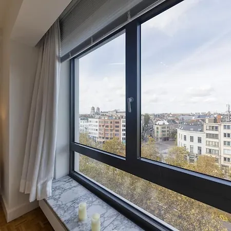 Penthouse Luxe 3 Bedrooms Center