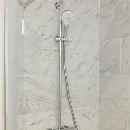Penthouse Luxe 3 Bedrooms Center Appartement